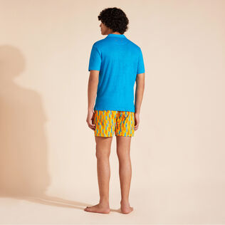 男士纯色亚麻运动 Polo 衫 Hawaii blue 背面穿戴视图