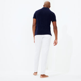 Pantalones de corte recto en lino de color liso para hombre Blanco vista trasera desgastada