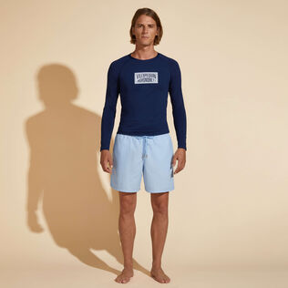 Camiseta de baño con protección solar para hombre - Vilebrequin x Highsnobiety Press blue vista frontal desgastada