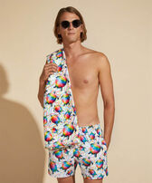 Look de plage Tortugas OKUDA x VBQ Homme  vue de face