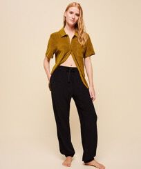 Solid Unisex Hose aus Frottee Schwarz Frauen Vorderansicht getragen