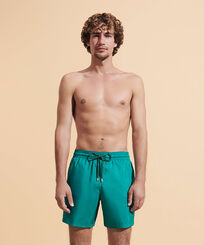 男士纯色超轻便携式泳裤 Emerald 正面穿戴视图