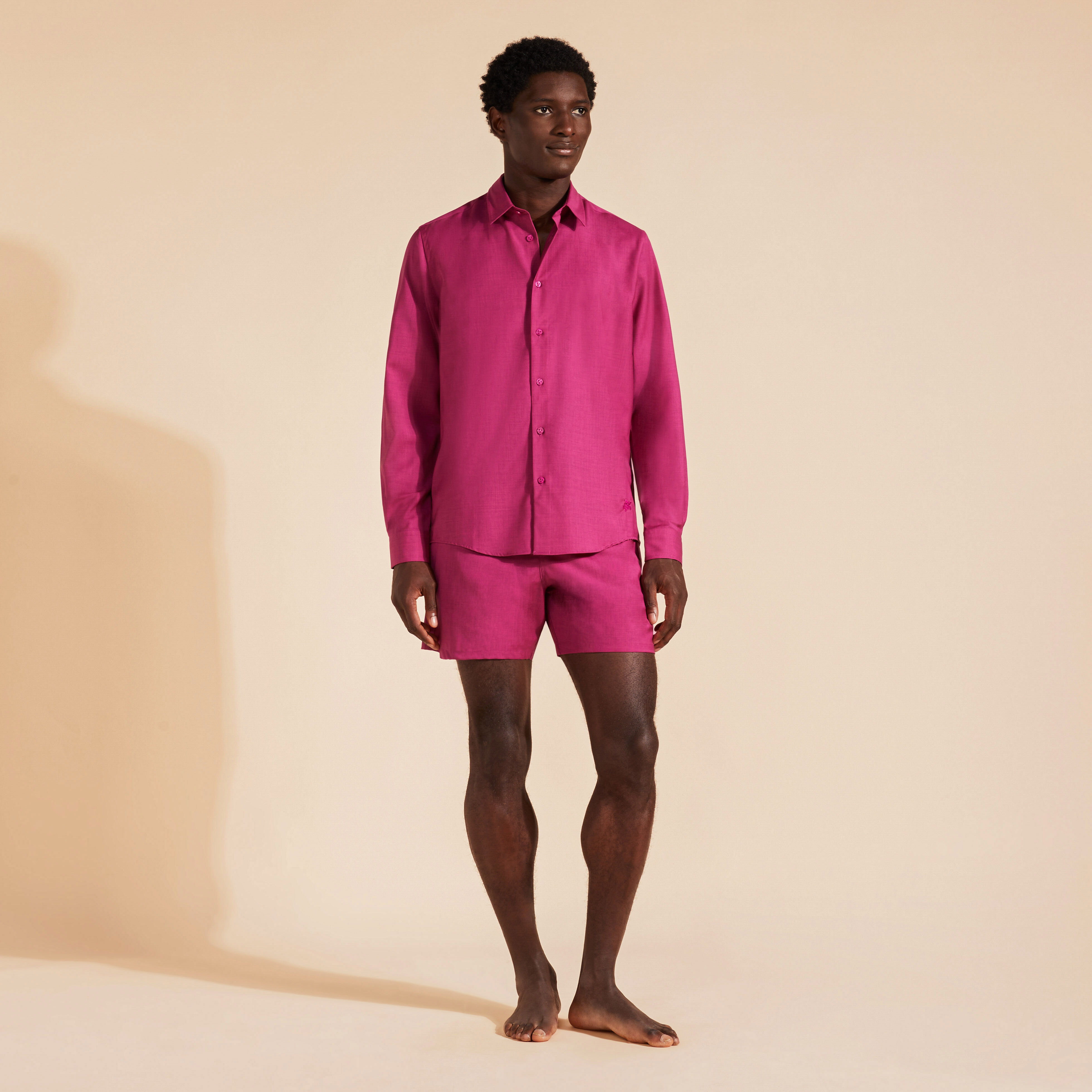 Camisa de lana en color liso para hombre