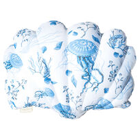 Cuscino conchiglie Medusa and Shells - VBQ x MX Home Bianco vista frontale