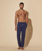 Men Linen Pants Solid Navy 正面穿戴视图