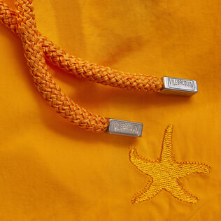 Men  Swim shorts Starfish Art Water-reactive Mango details view 2