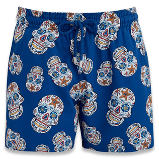 Men Stretch Swim Trunks Día de Muertos Palace vista frontal