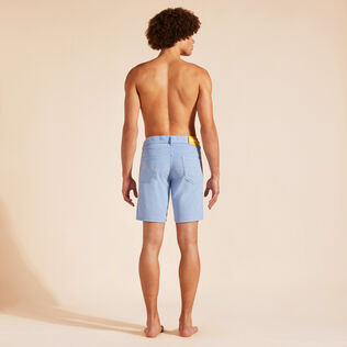 Men 5-Pockets Corduroy Bermuda Shorts Divine back worn view