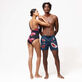 Pantaloncini mare uomo elasticizzati Passion - Vilebrequin x Deux Femmes Noires Goa dettagli vista 2