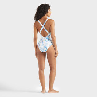 Bañador de una sola pieza con tirantes cruzados en la espalda y estampado Medusa and Shells para mujer Blanco vista trasera desgastada