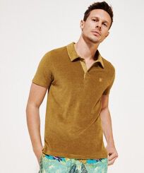 Polo de color liso en tejido jacquard para hombre Corteza vista frontal desgastada
