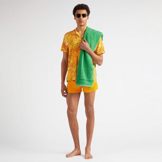 Men Swimwear Short and Fitted Stretch Solid Mango details view 1