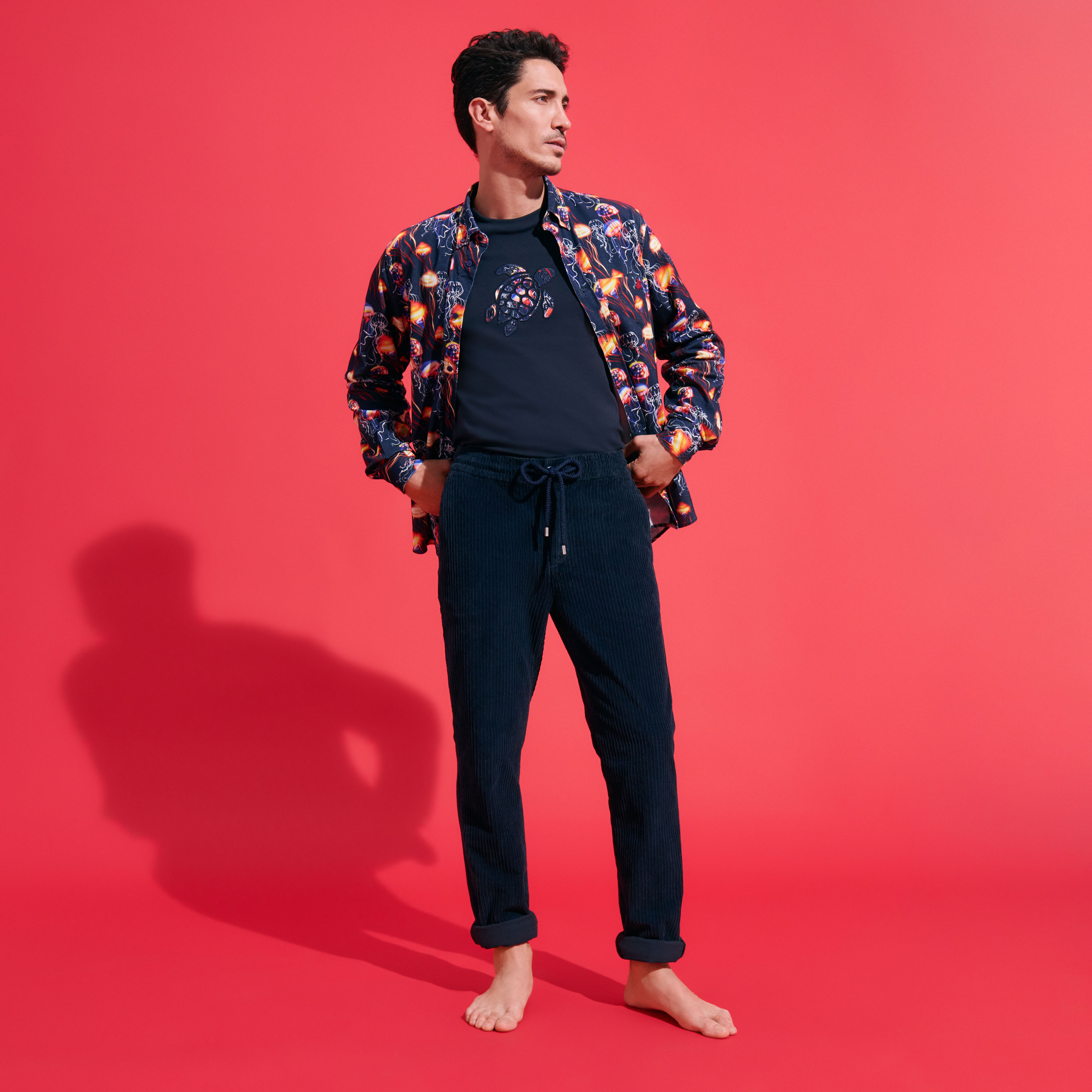Pantalones de ch ndal de pana de l neas grandes de color liso para hombre