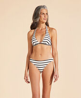 Top de bikini anudado alrededor del cuello con estampado Rayures para mujer Black/white vista frontal desgastada