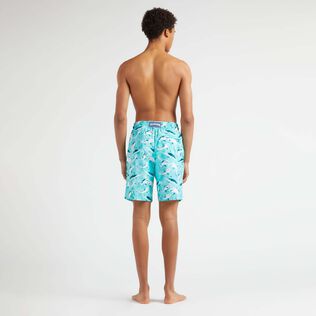 Pantaloncini mare uomo lunghi ultraleggeri e ripiegabili Requins Laguna vista indossata posteriore
