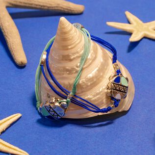 儿童 String Enameled Turtle 手镯 - Vilebrequin x Gas Bijoux Navy 正面穿戴视图