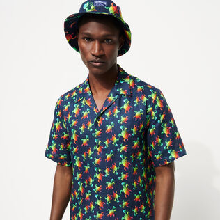 Men Linen  Bowling Shirt Tortues Rainbow Multicolor - Vilebrequin x Kenny Scharf Navy front worn view