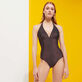 Bañador de una sola pieza anudado alrededor del cuello con estampado Changeant Shiny para mujer Burgundy vista frontal desgastada