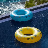 Inflatable Pool Ring Ronde des Tortues - VILEBREQUIN X SUNNYLIFE Lemon front view