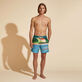 Maillot de bain homme 360 Landscape - Vilebrequin x Highsnobiety Chambray vue portée de face