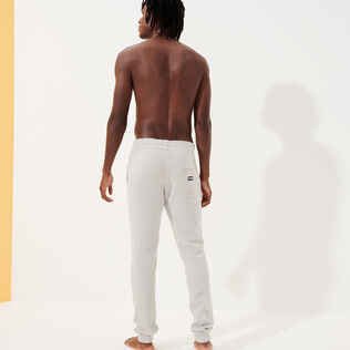 Pantalon Jogging en Coton homme uni Gris chine clair vue portée de dos