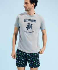 Camiseta de algodón con estampado Turtles Leopard para hombre Gris jaspeado vista frontal desgastada