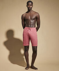 Solid Unisex-Bermudashorts aus Leinenjersey  Vorderseite getragene Ansicht