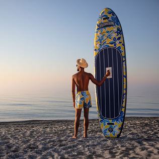Inflatable Stand-up 10’6” Paddleboard - Vilebrequin x Beau lake Unica color vista frontal