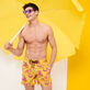 男士 Monsieur André 泳裤 - Vilebrequin x Smiley® 合作款 Lemon 细节视图3