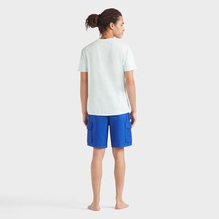 Camiseta de algodón orgánico con tortuga bordada para hombre Pacifico vista trasera desgastada
