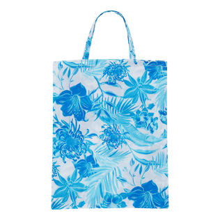 Tahiti Flowers Unisex-Pareo aus Baumwollvoile Weiss Rückansicht getragen