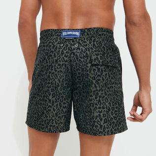 Bañador con estampado Small Camo para hombre de Vilebrequin x Palm Angels Bronce vista trasera desgastada