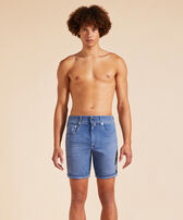 Bermudas vaqueras con cinco bolsillos y estampado Tropical Turtles para hombre Med denim w2 vista frontal desgastada