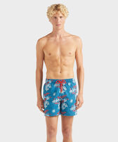 Bañador con bordado Flowers Power para hombre Peacock vista frontal desgastada