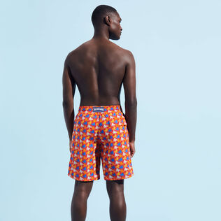 Maillot de bain long homme Micro Poulpes Coquelicot vue portée de dos
