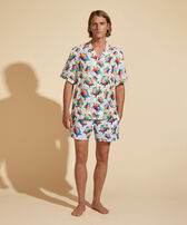 Camisa de bolos de lino con estampado Tortugas para hombre - Vilebrequin x Okuda San Miguel Multicolores vista frontal desgastada