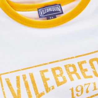 Camiseta en algodón orgánico con logotipo bicolor para niño Mango detalles vista 1