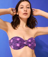 Top de bikini de corte bandeau con estampado Hypno Shell para mujer Azul marino vista frontal desgastada