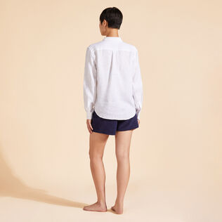 女士纯色长袖亚麻衬衫 White 背面穿戴视图