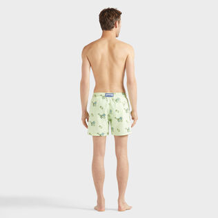Bañador con bordado Fishy Vibes para hombre Macaroon vista trasera desgastada