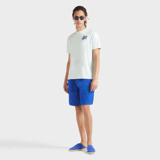 Camiseta de algodón orgánico con tortuga bordada para hombre Pacifico detalles vista 1