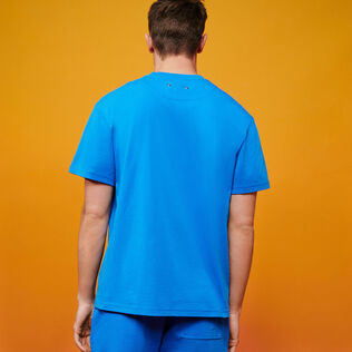 男士刺绣标志 Gradient T 恤 - Vilebrequin x The Beach Boys Earthenware 背面穿戴视图