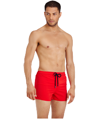 Bañador corto elástico y ajustado liso para hombre Medicis red vista frontal desgastada