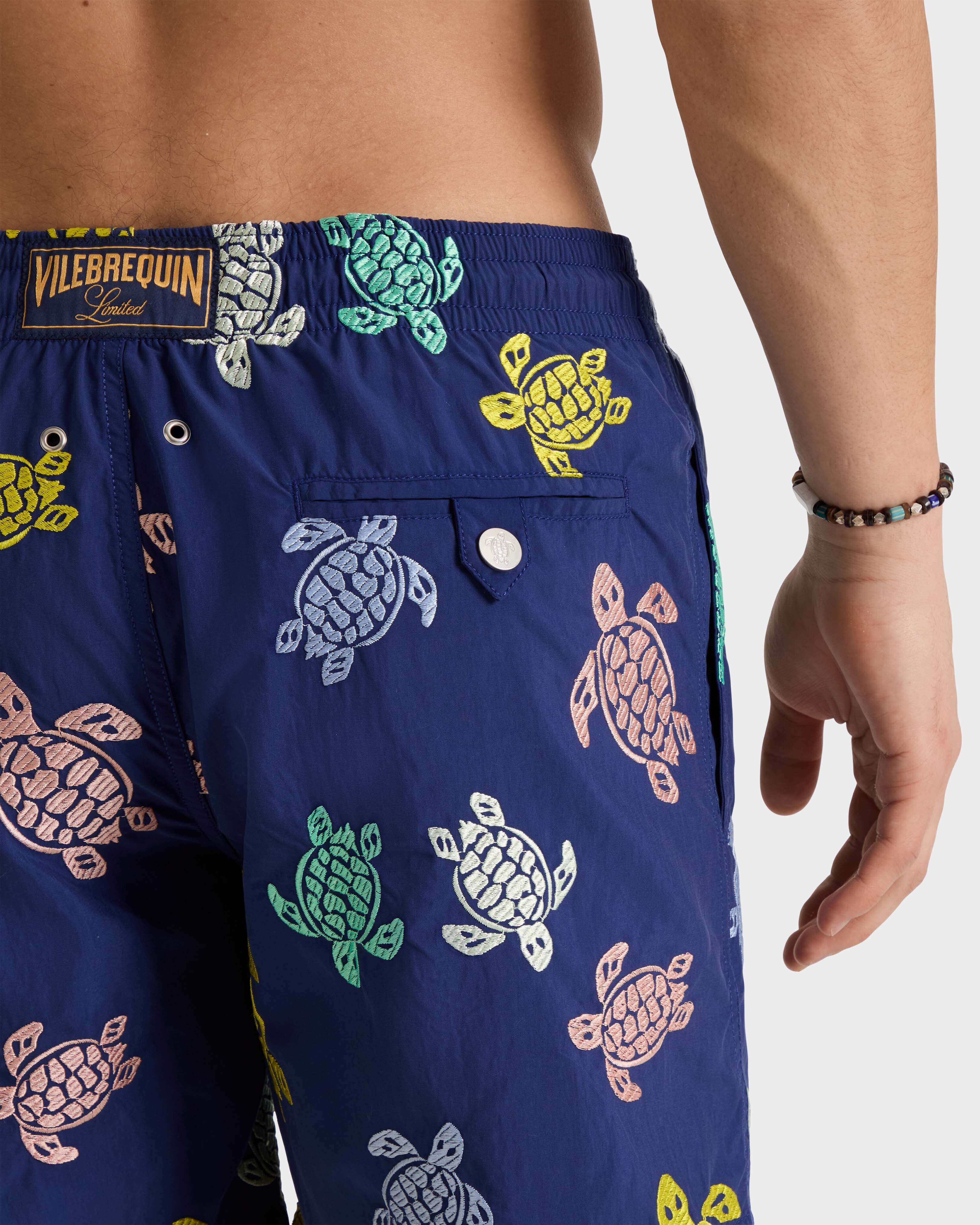 Ronde des Tortues Badeshorts mit Stickerei für Herren – Limitierte Serie INK supp1 view
