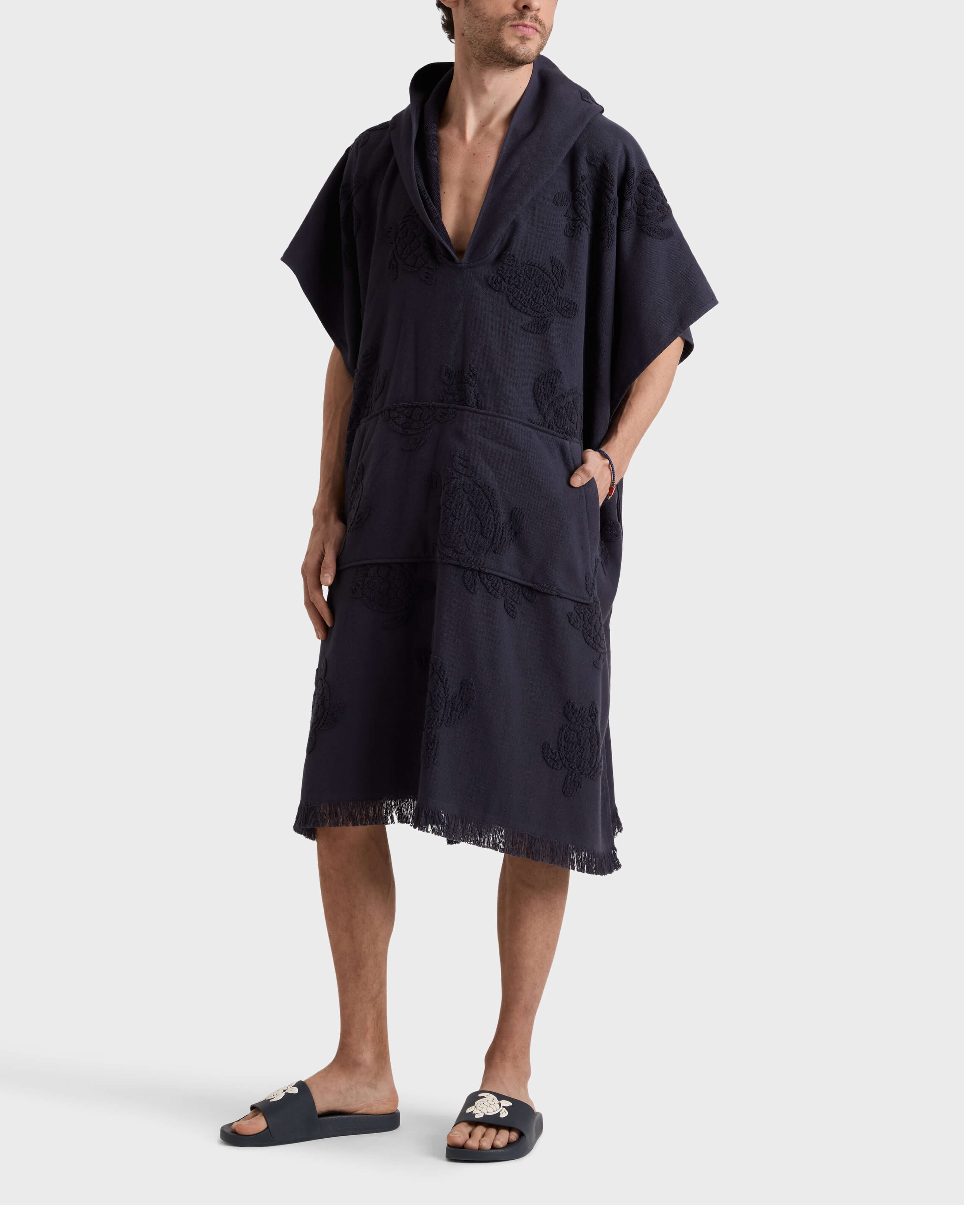 Unisex Cotton poncho Ronde des Tortues NAVY frontworn view