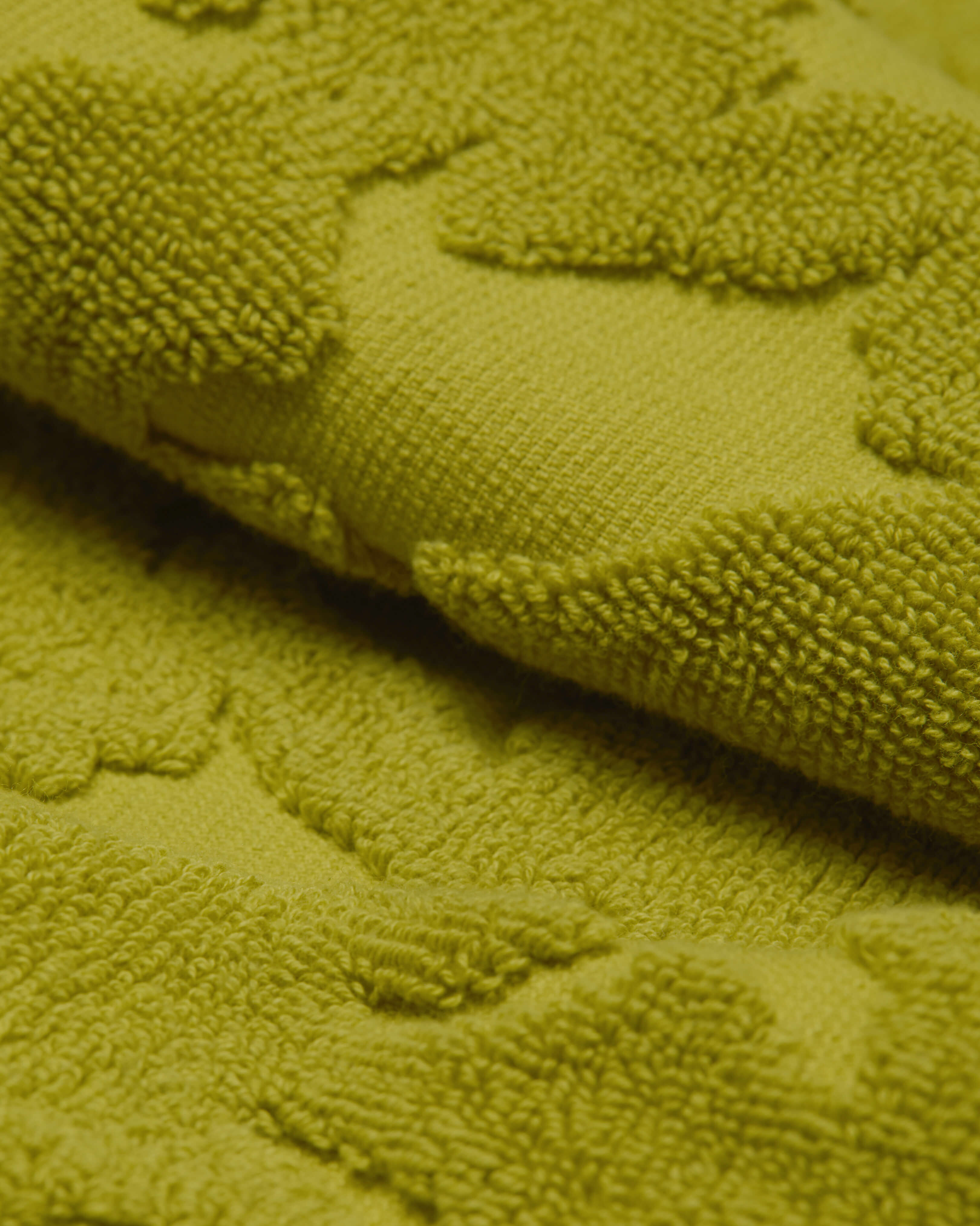 Organic Cotton Beach Towel Turtles Net Jacquard VERDE PALLIDO look2 view
