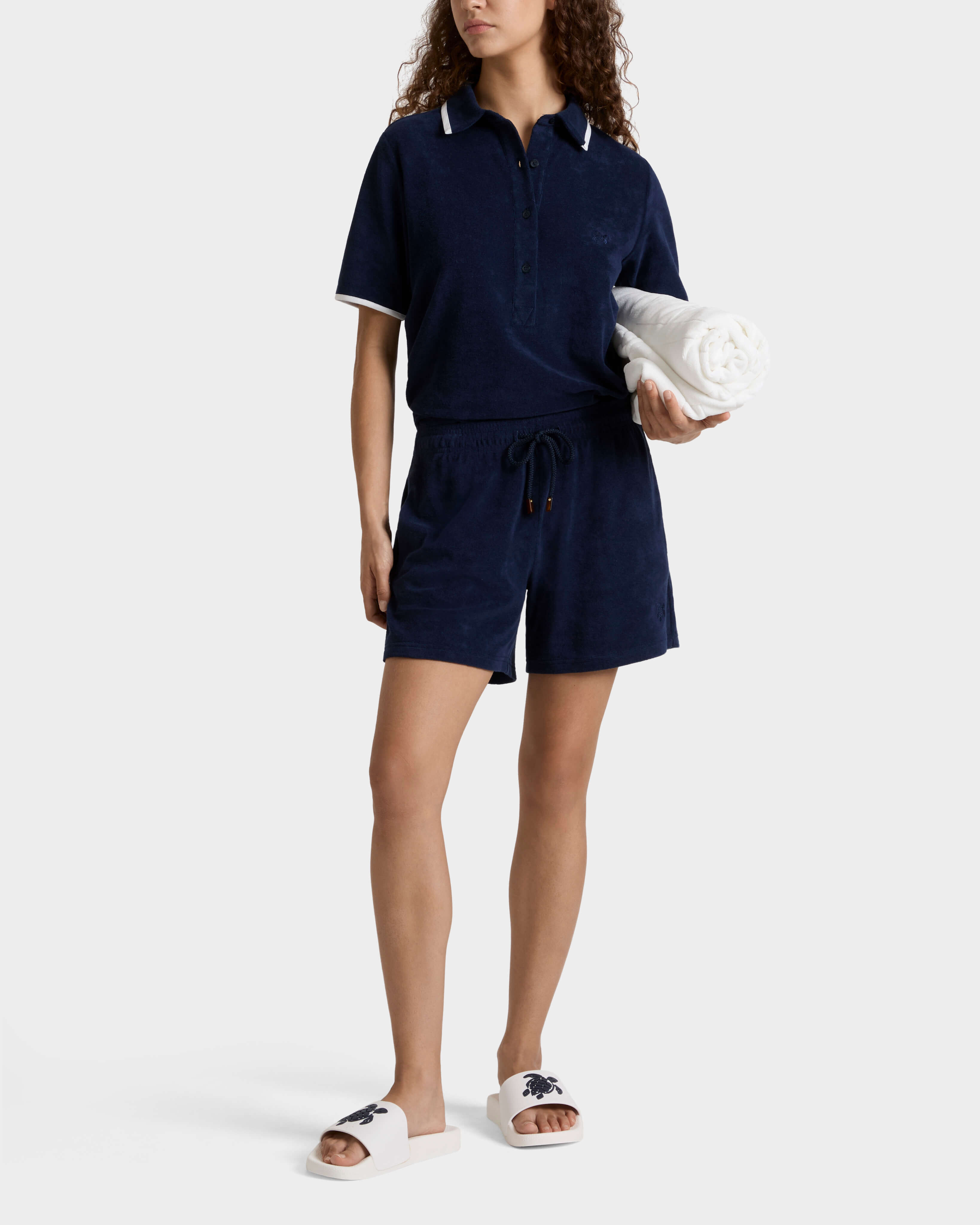 Pantalón corto de tejido terry de color liso para mujer AZUL MARINO frontworn view