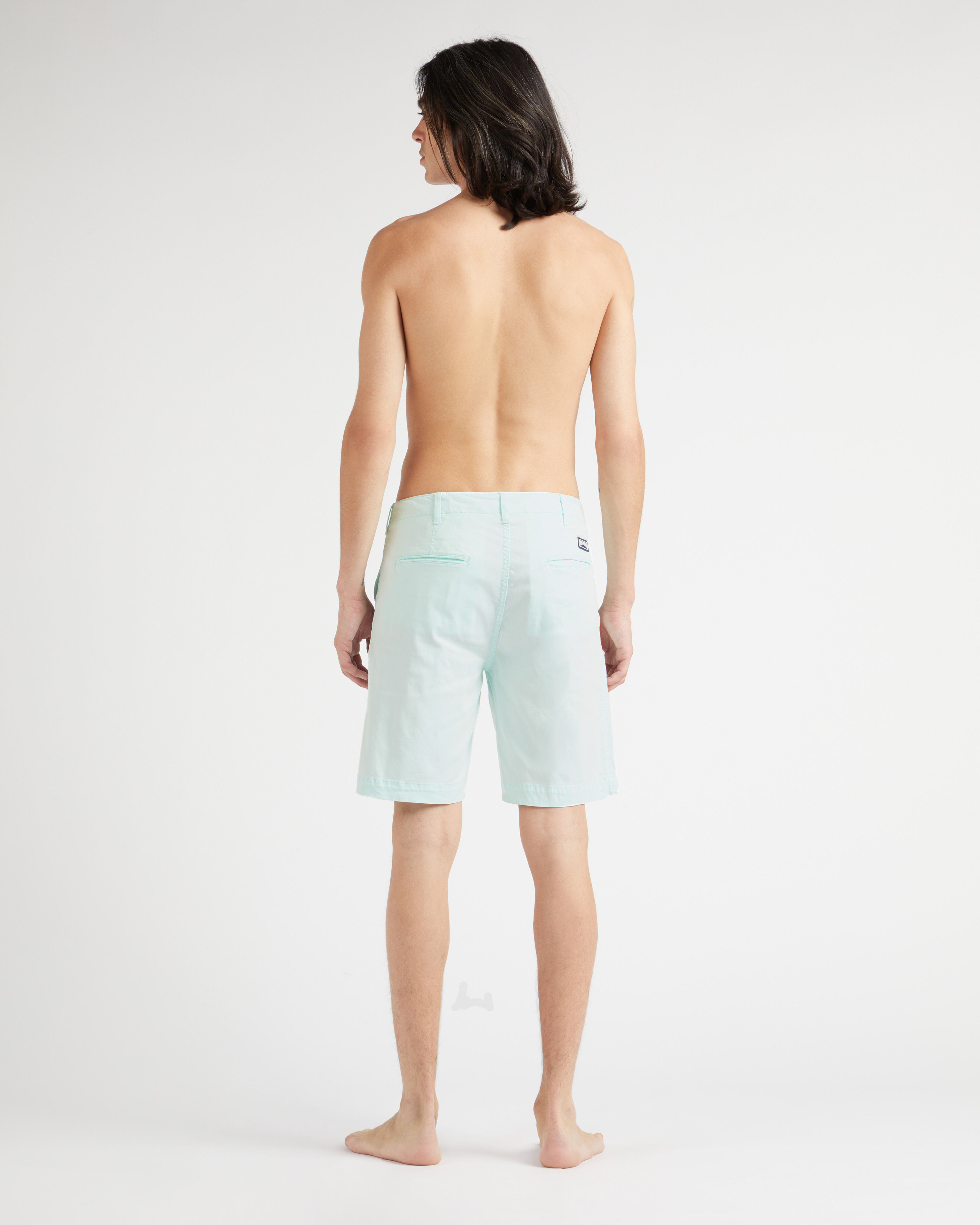 Bermuda uomo in raso e Tencel tinta unita THALASSA backworn view