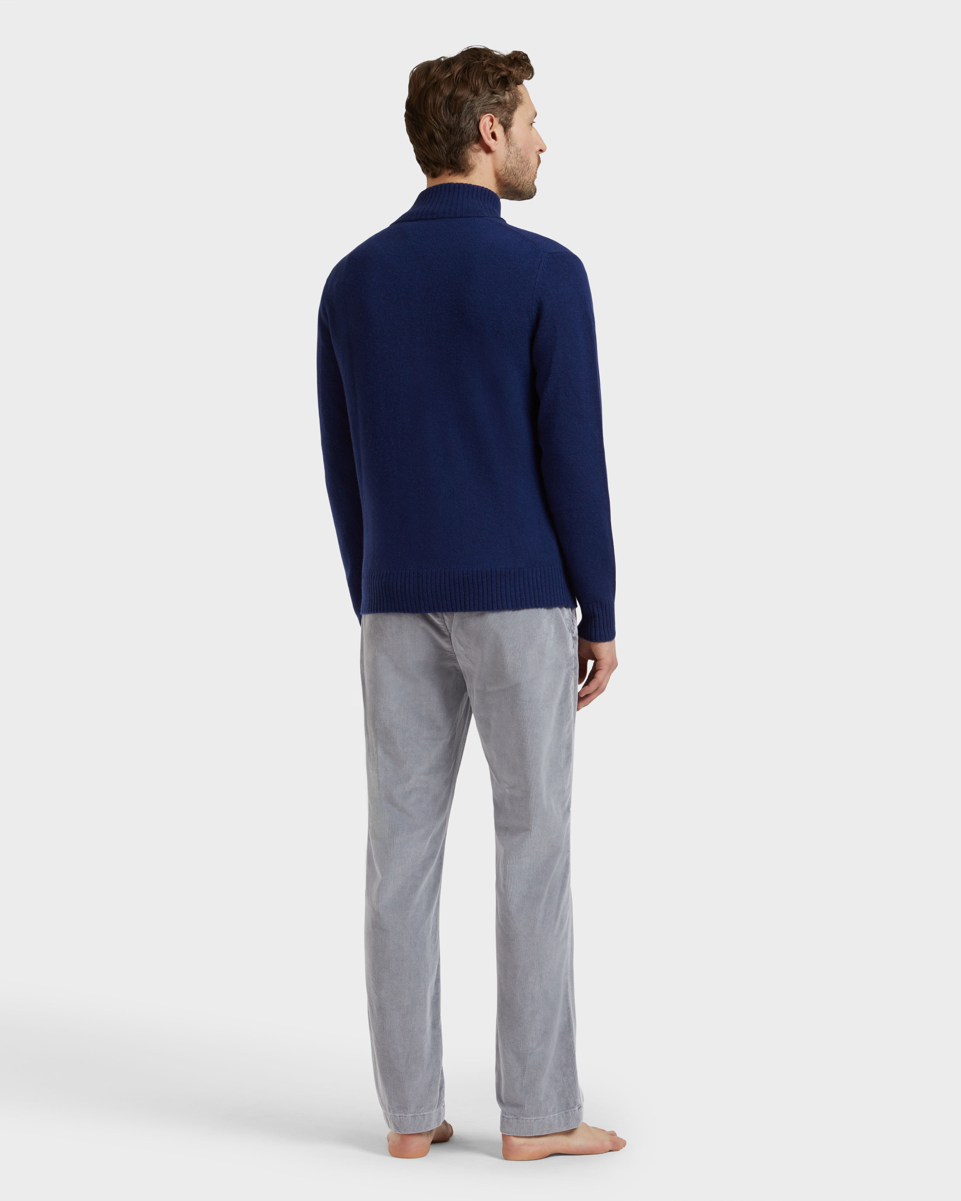 Men Wool and Cashmere Full Zip Sweater Turtle NAVY backworn view