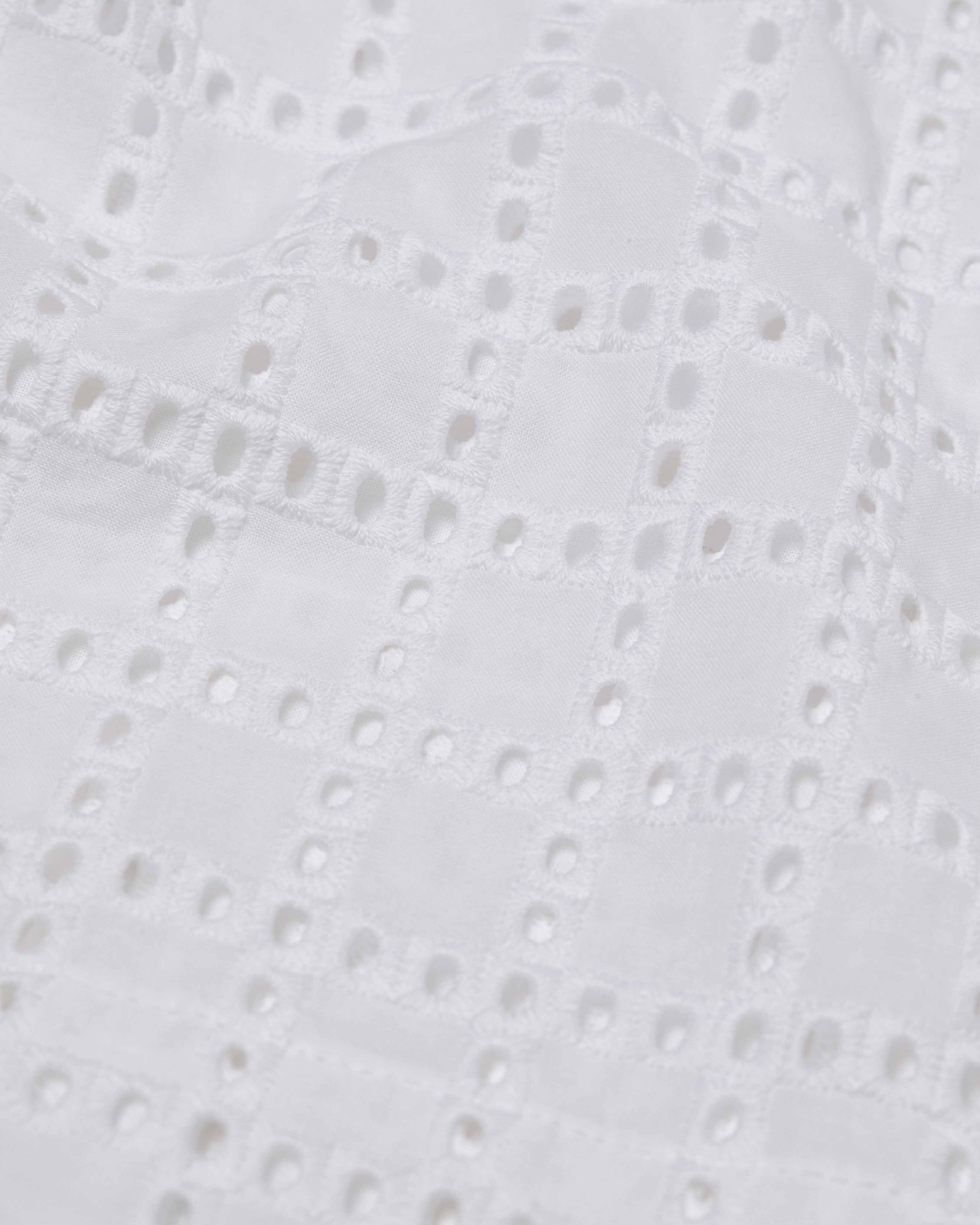 Pantalones cortos de bordado suizo geométrico para mujer BLANCO supp4 view